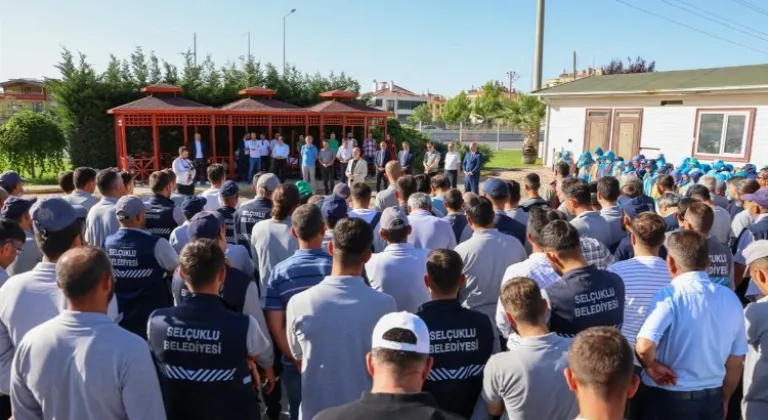 Selçuklu Belediye Başkanı Ahmet Pekyatırmacı, personel ile bayramlaştı