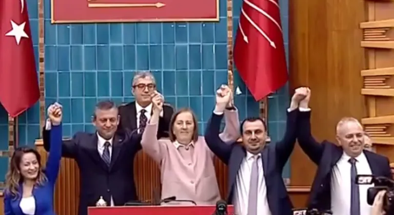 Selma Aliye Kavaf CHP'ye Katıldı: Yol Arkadaşlığı Dostluğa Dönüştü!