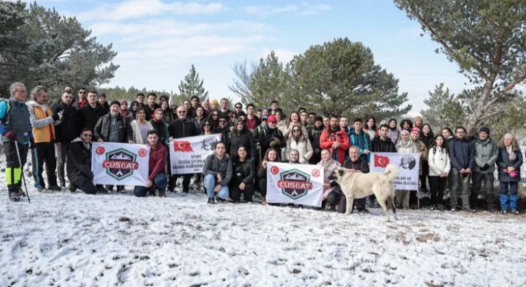 Sivas'ta Doğa Yürüyüşü Tıp Öğrencilerini Buluşturdu