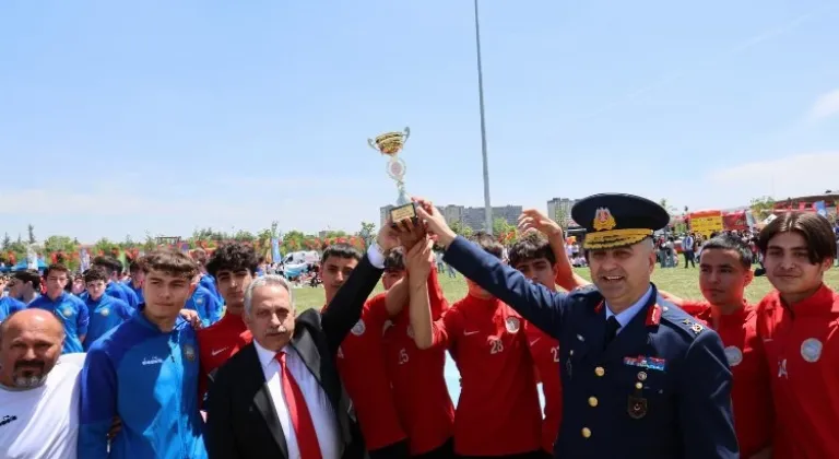 Sporcu fabrikası değil şampiyonluk fabrikası Talasgücü