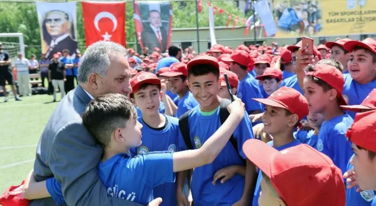 Talas Belediyesinin Sporcu Fabrikası'nda Çocuklar Yaz Sporunu Yapacak