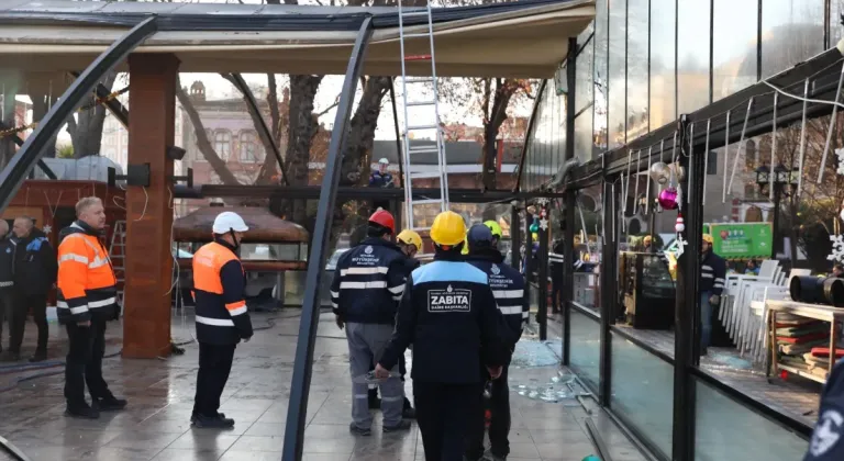 Tarihi Sirkeci Garı Çevresinde Kaçak Yapılar Temizleniyor!