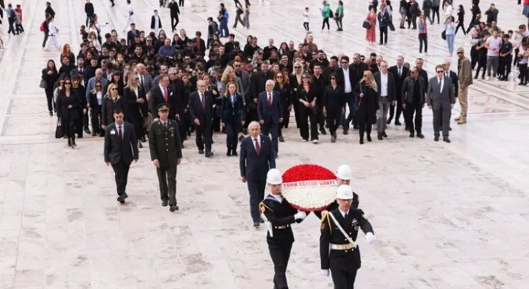 TEV 57'nci yılında Ata'nın huzurunda