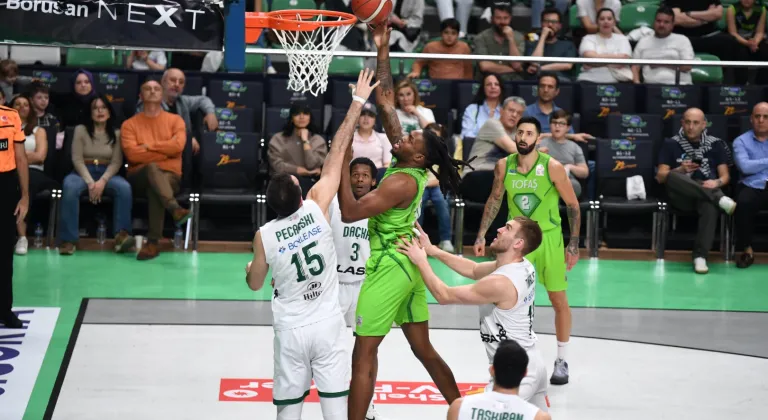 TOFAŞ Basketbol Takımı Darüşşafaka Lassa'yı Mağlup Ederek Galibiyet Serisini Sürdürdü