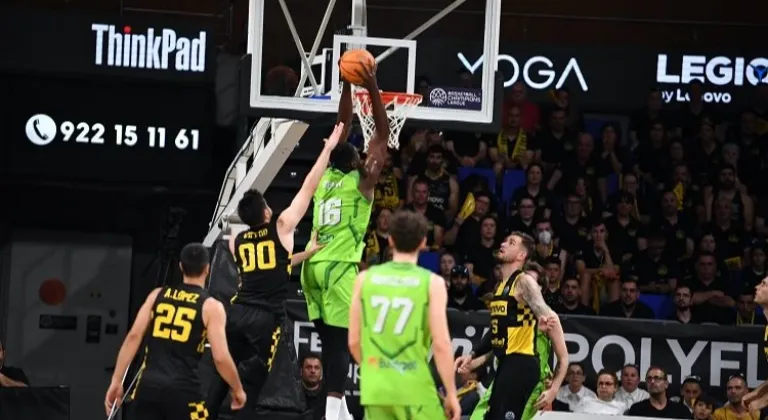 TOFAŞ Basketbol Takımı Dörtlü Final Biletini Lenovo Tenerife'ye Kaptırdı