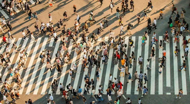 TÜİK Tarafından Açıklanan Yeni Nüfus Verileri: 2030'da Türkiye'nin Nüfusu Rekor Seviyeye Ulaşacak