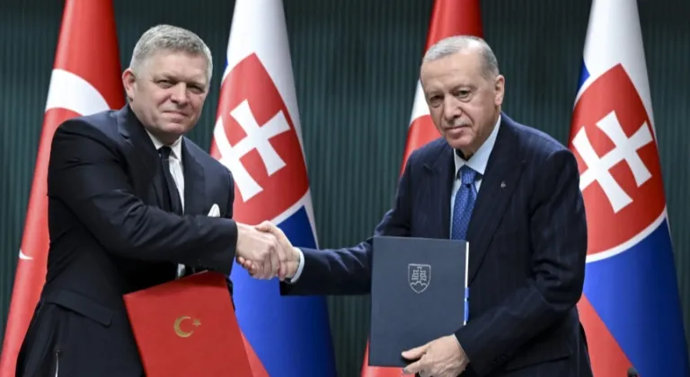 Türkiye ile Slovakya arasında stratejik ortaklık için 3 anlaşma imzalandı