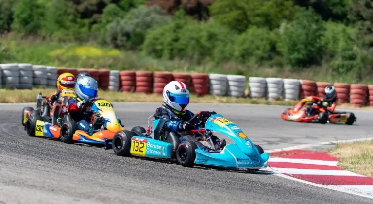 Türkiye Karting Şampiyonası'nda BOM Karting rüzgarı