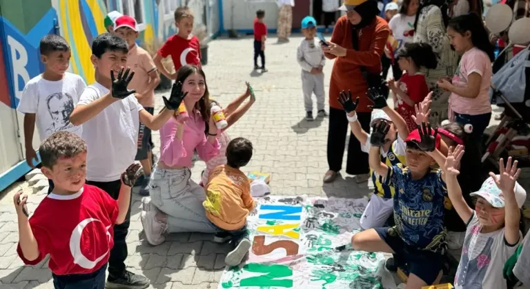 Uludağ Enerji, depremzedelere umut ışığı olmaya devam ediyor