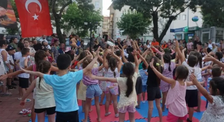 Uzunköprü'ye Renkli Etkinlik: Çocuk Şenliği İlgi Odağı