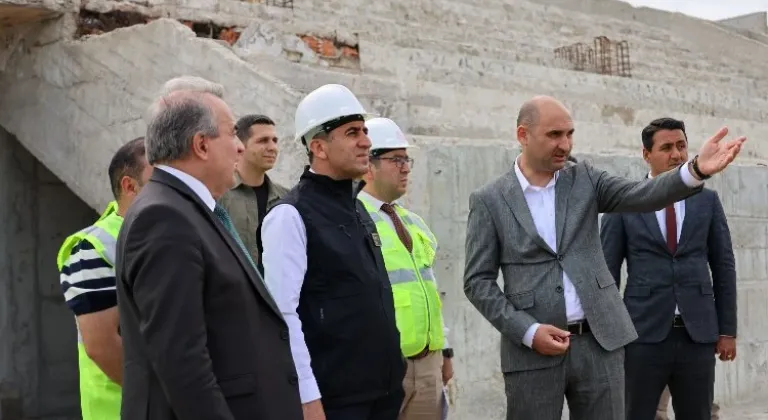 Vali Aygöl'den Bozüyük Stadyumu'na inceleme