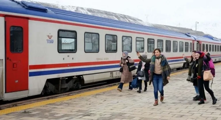 Van-Tahran Yolcu Trenleri Yeniden Harekete Geçiyor