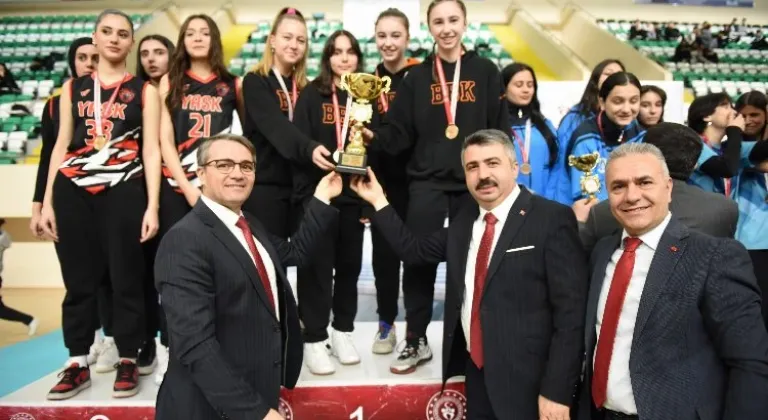 Yıldırım Belediyesi, Okullardaki Sporcu Potansiyelini Artırıyor