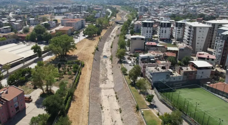 Yıldırım'da Deliçay Deresi İslah Çalışmaları Yüzde 40 Tamamlandı